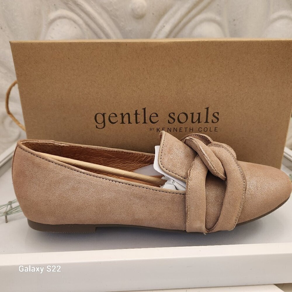 Gentle Souls New York Women's Eugene Chain Loafer Flats. NIB. Various